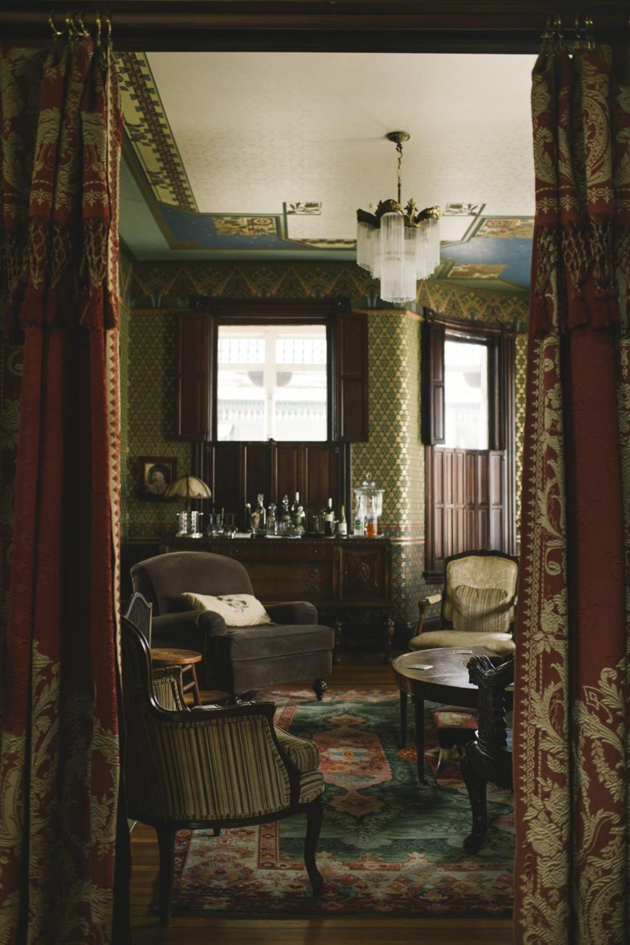 Communal lounge/ TV room