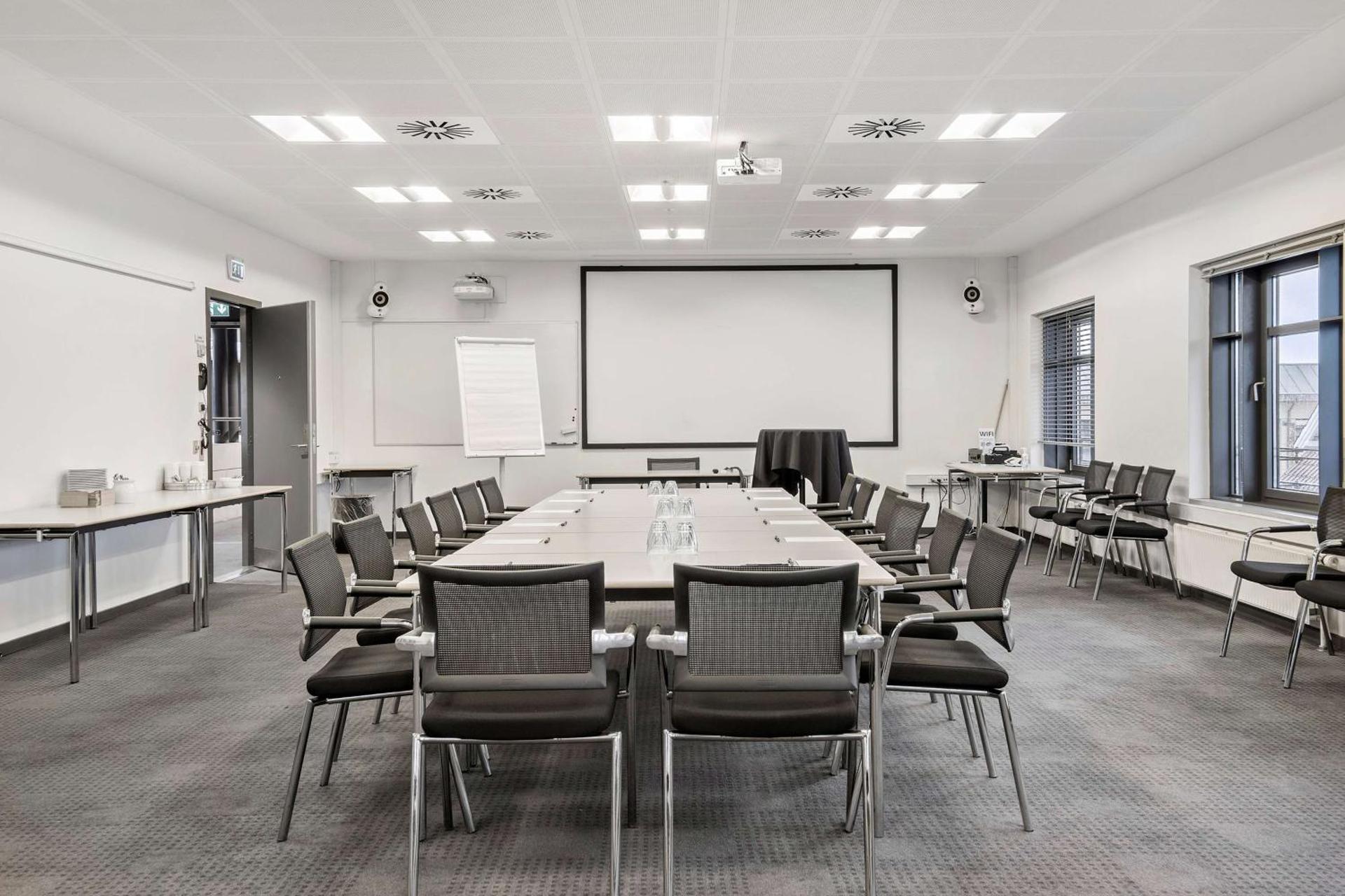 Meeting/conference room