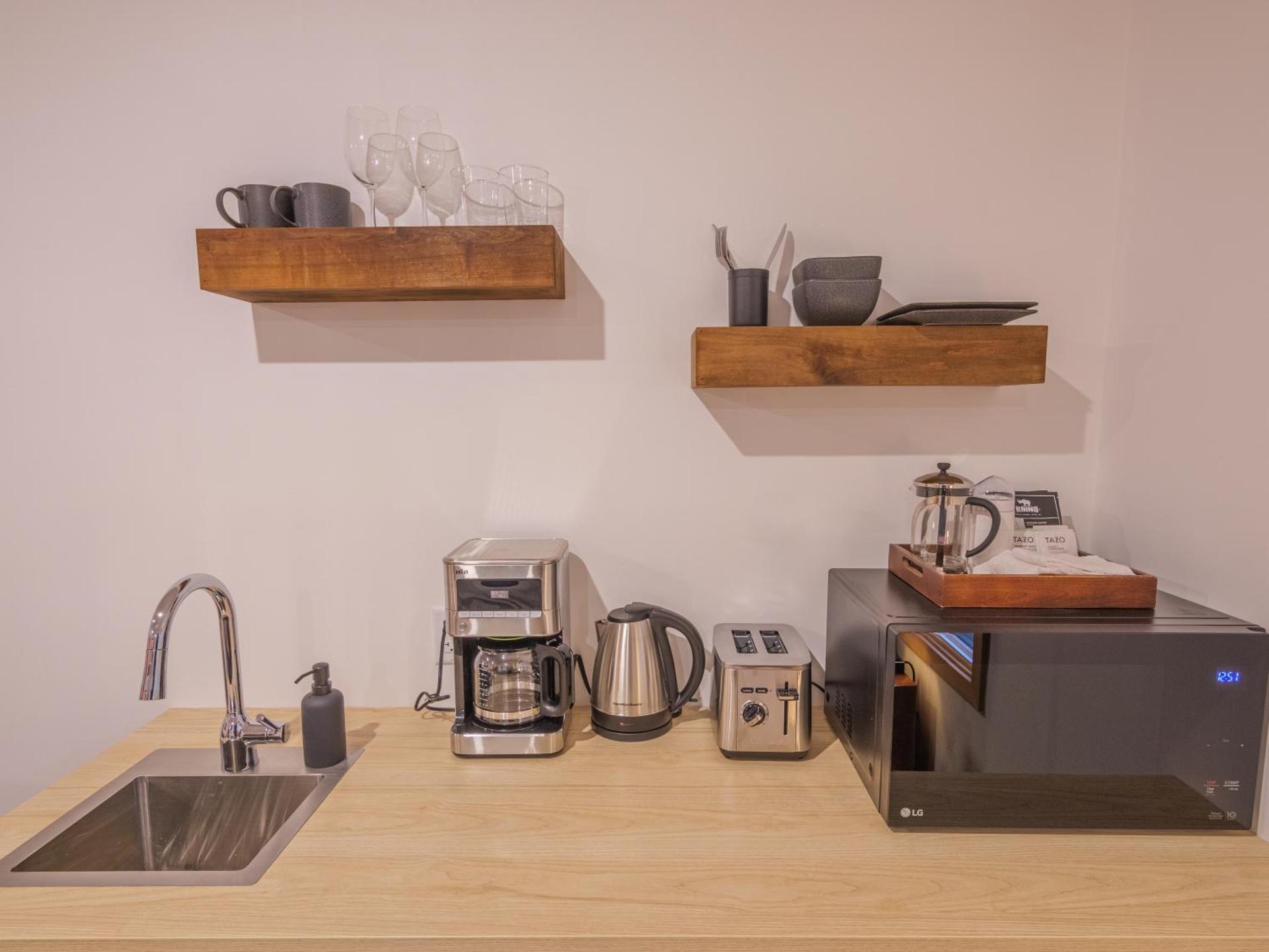 Coffee/tea facilities
