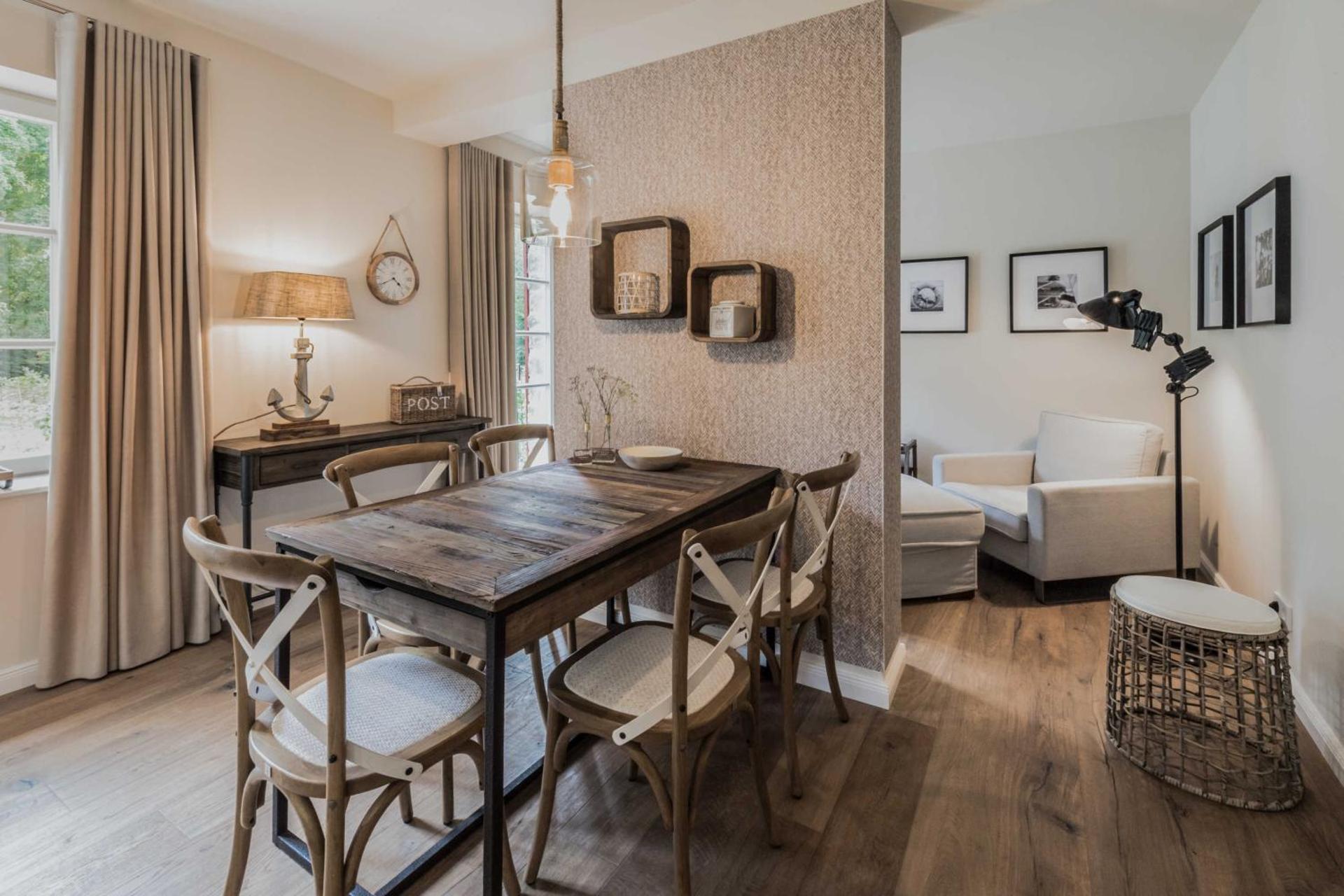 One-Bedroom Apartment with Terrace