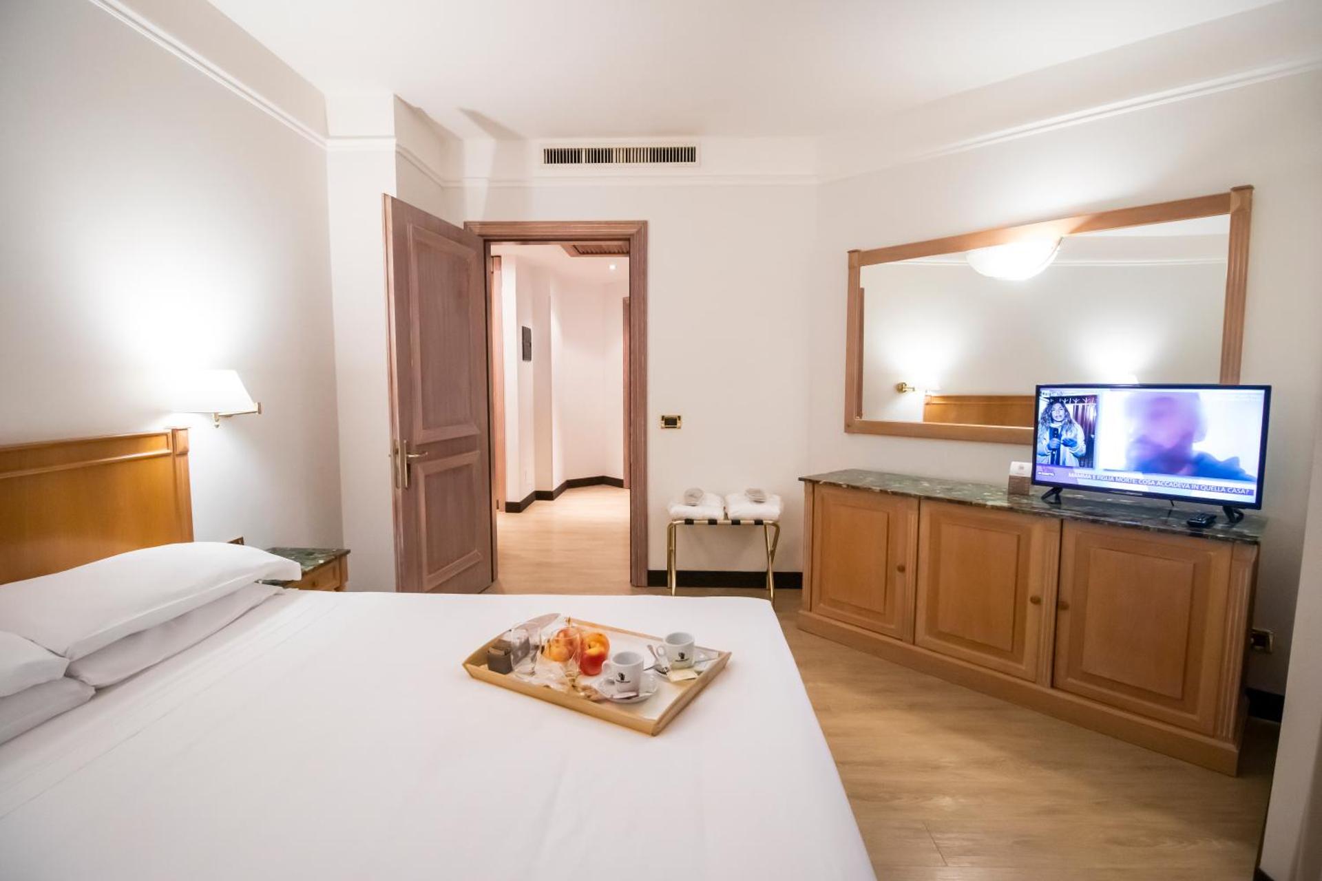 SHG Hotel De La Ville