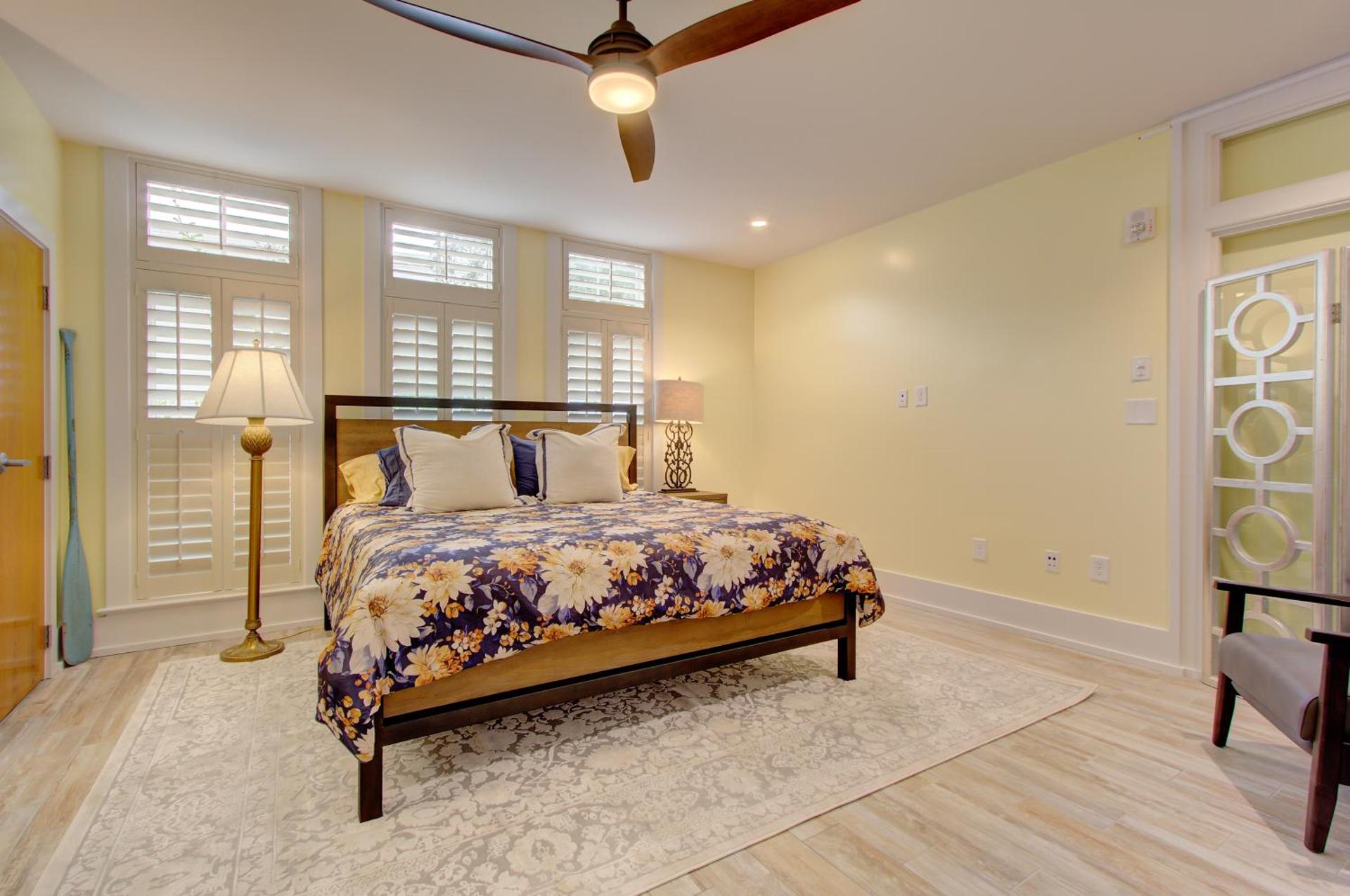 The Charleston Chestnut Mansion