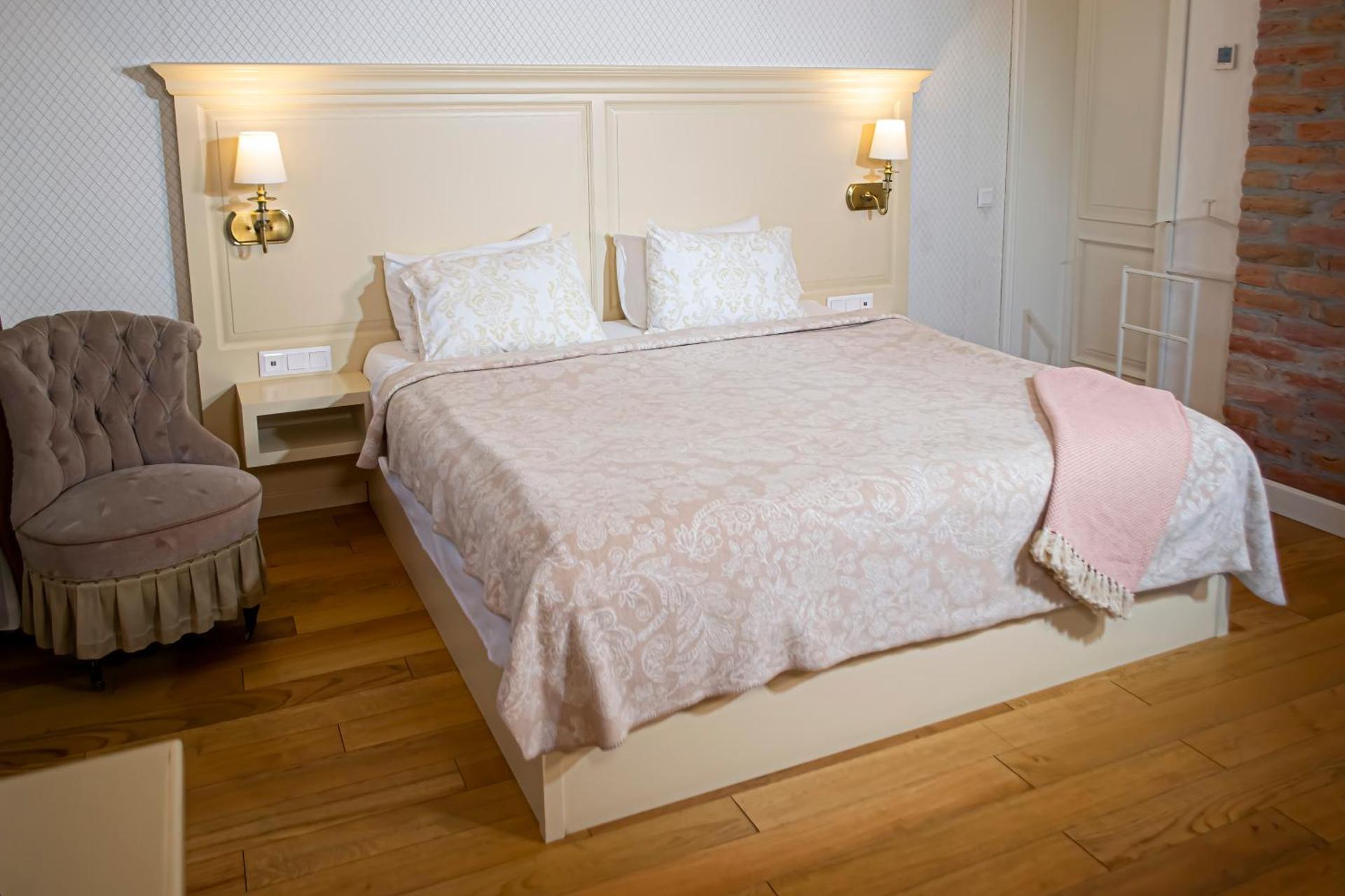 Vila Rozalia Garden Gate