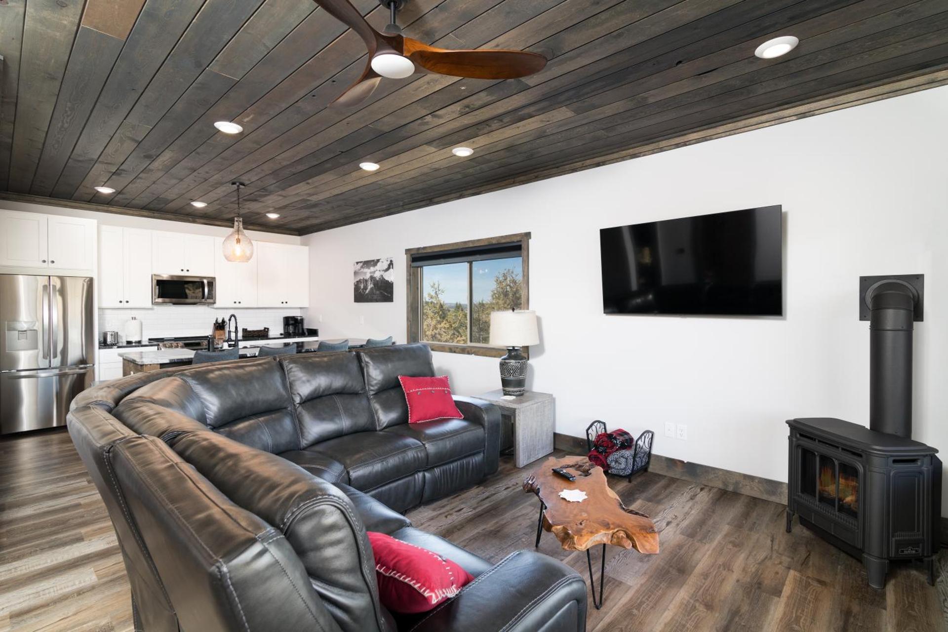 Overlook Cabin. Romantic Views Fire Pit/Hot Tub & Zion Adventure