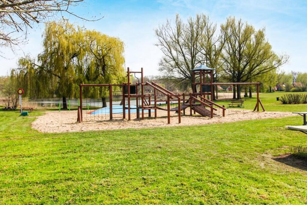 Tof wellness huis, alles nieuw, gelegen bij meer.