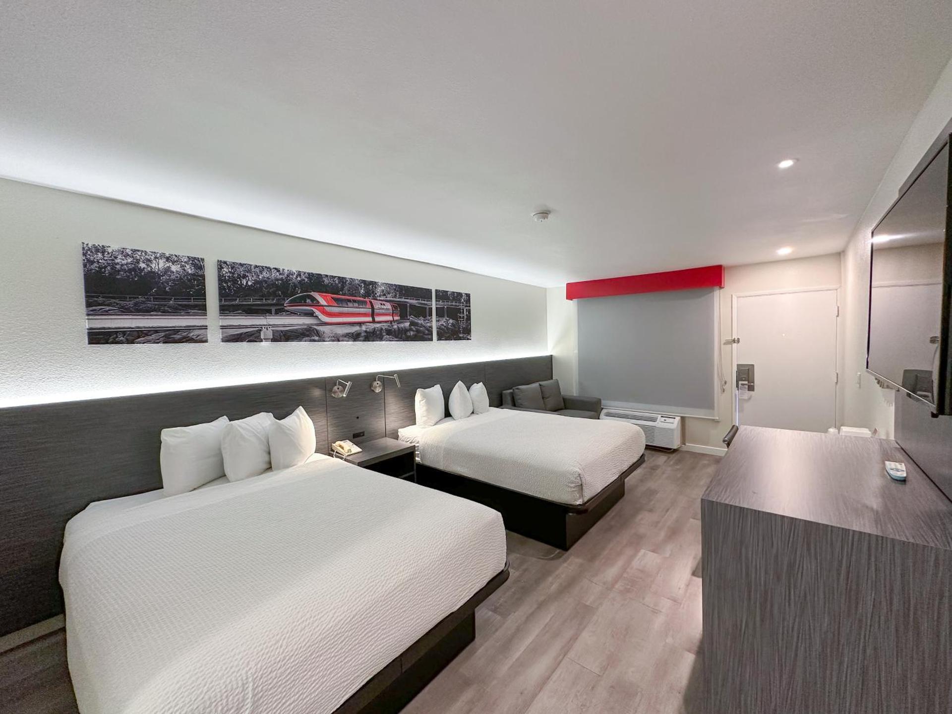 Photo of the whole room