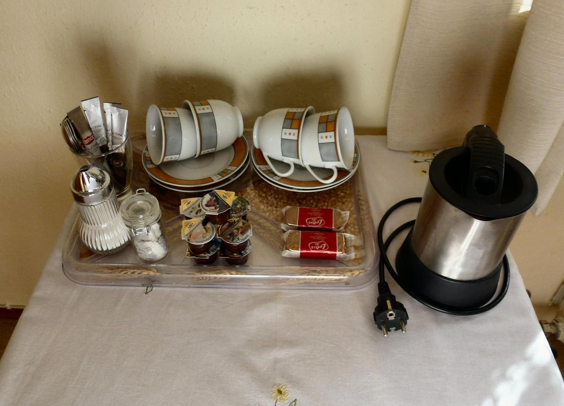 Coffee/tea facilities