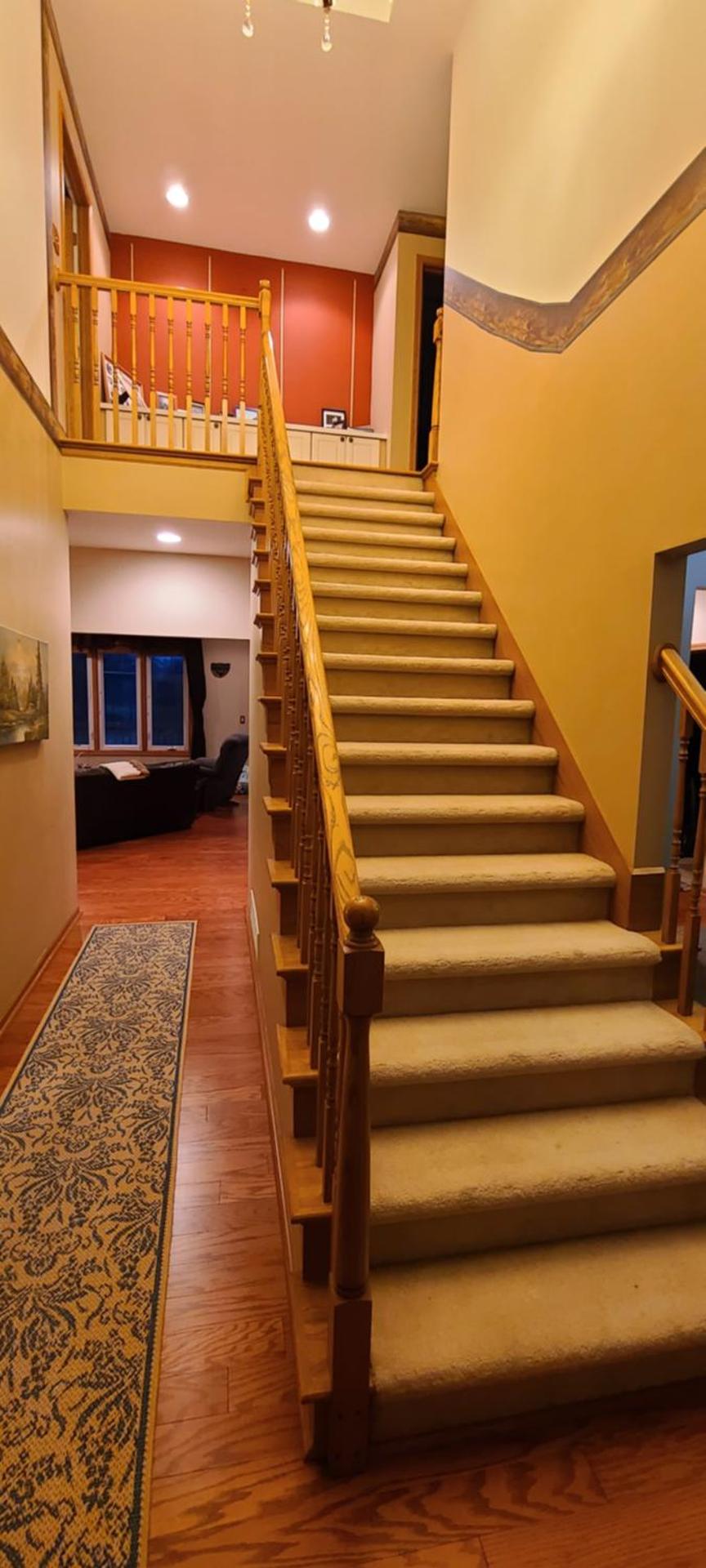 House On Grass Runway with Fly-In/Fly-Out Access