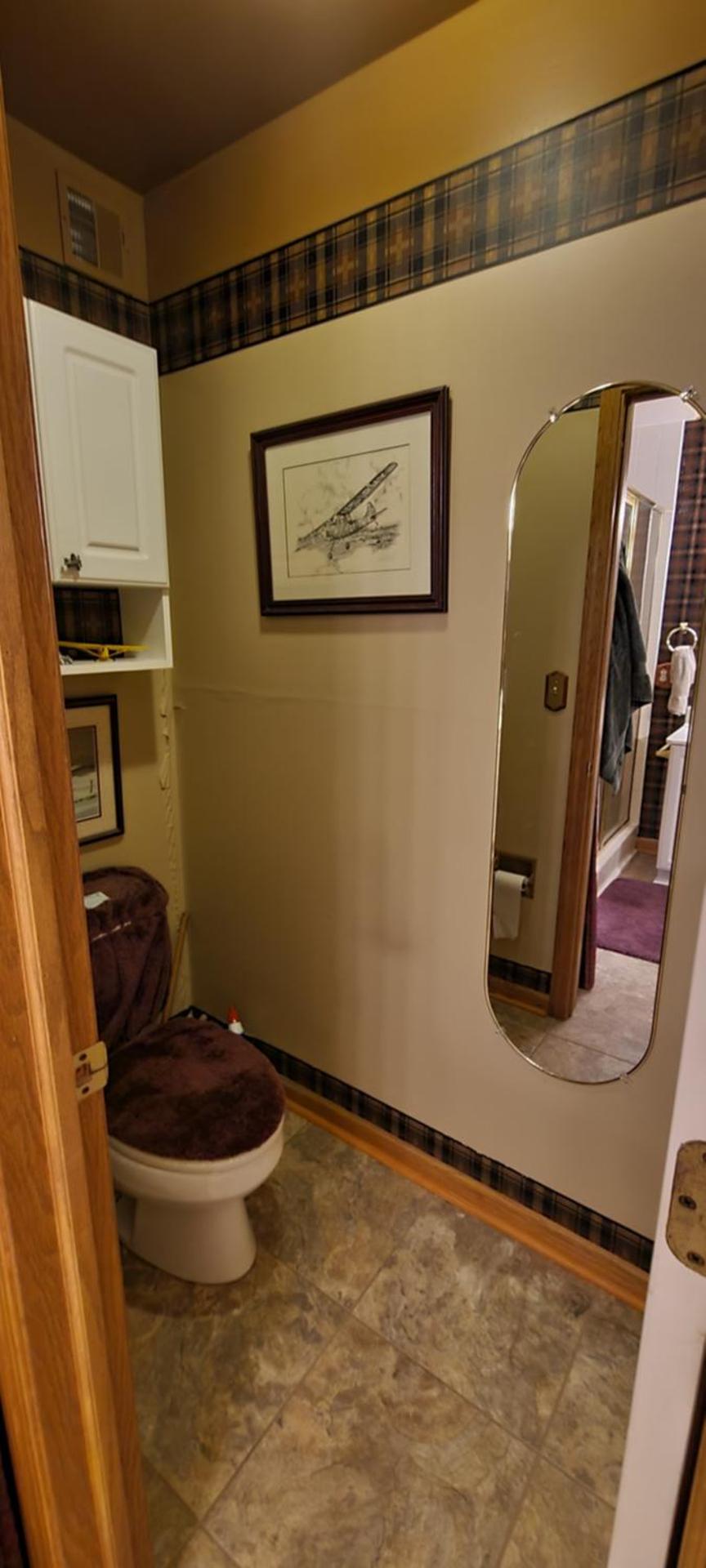 House On Grass Runway with Fly-In/Fly-Out Access