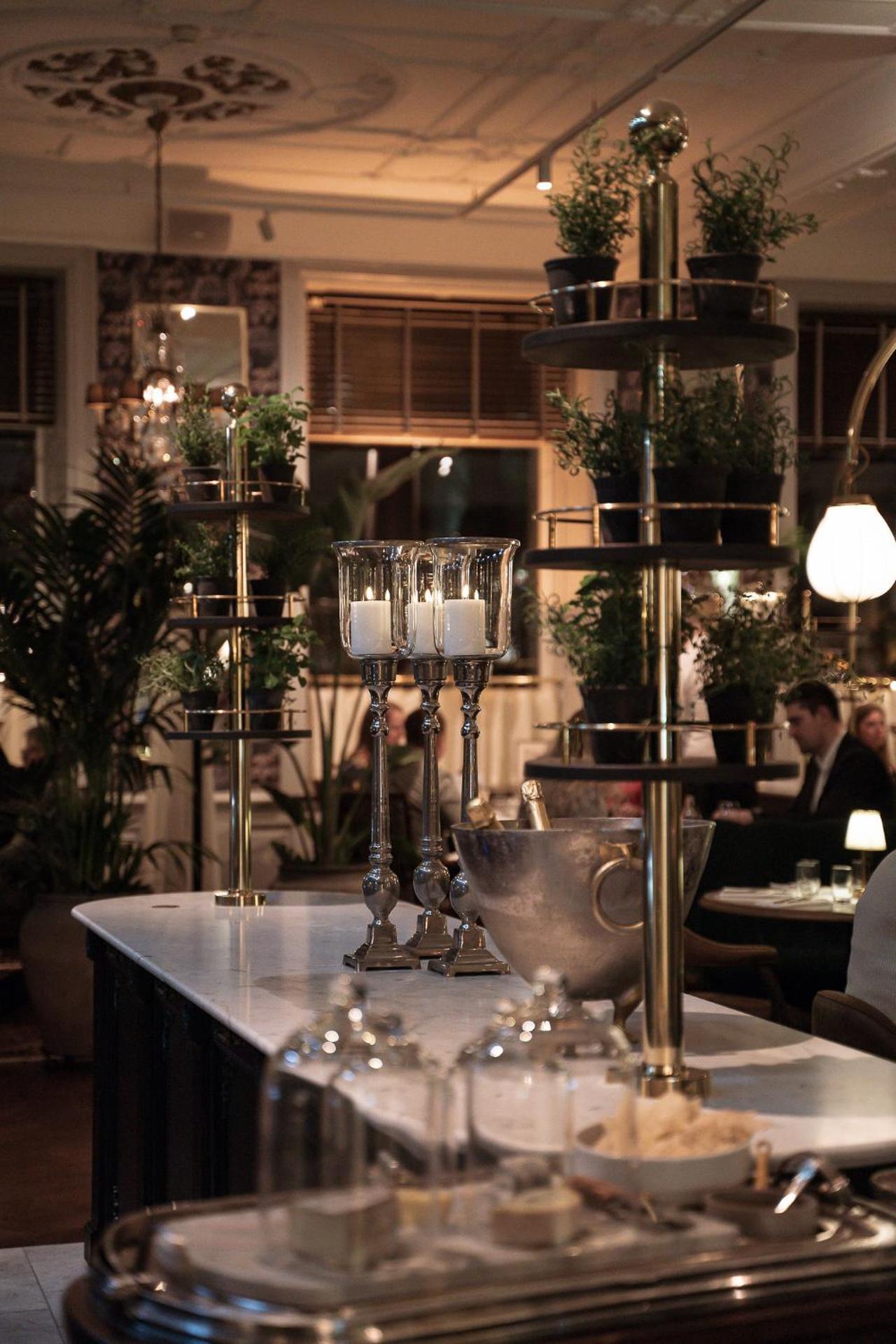 Restaurant/places to eat