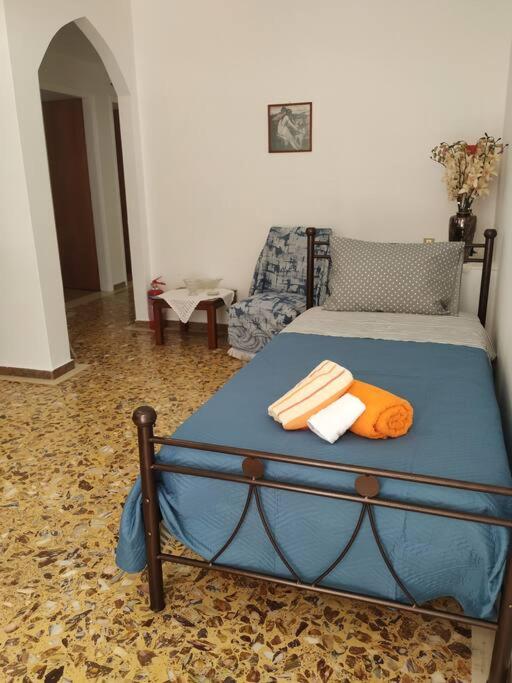 Traditional house by the sea 2