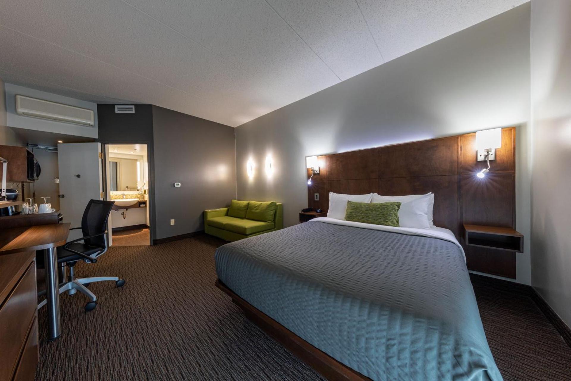 Queen Room - Disability Access