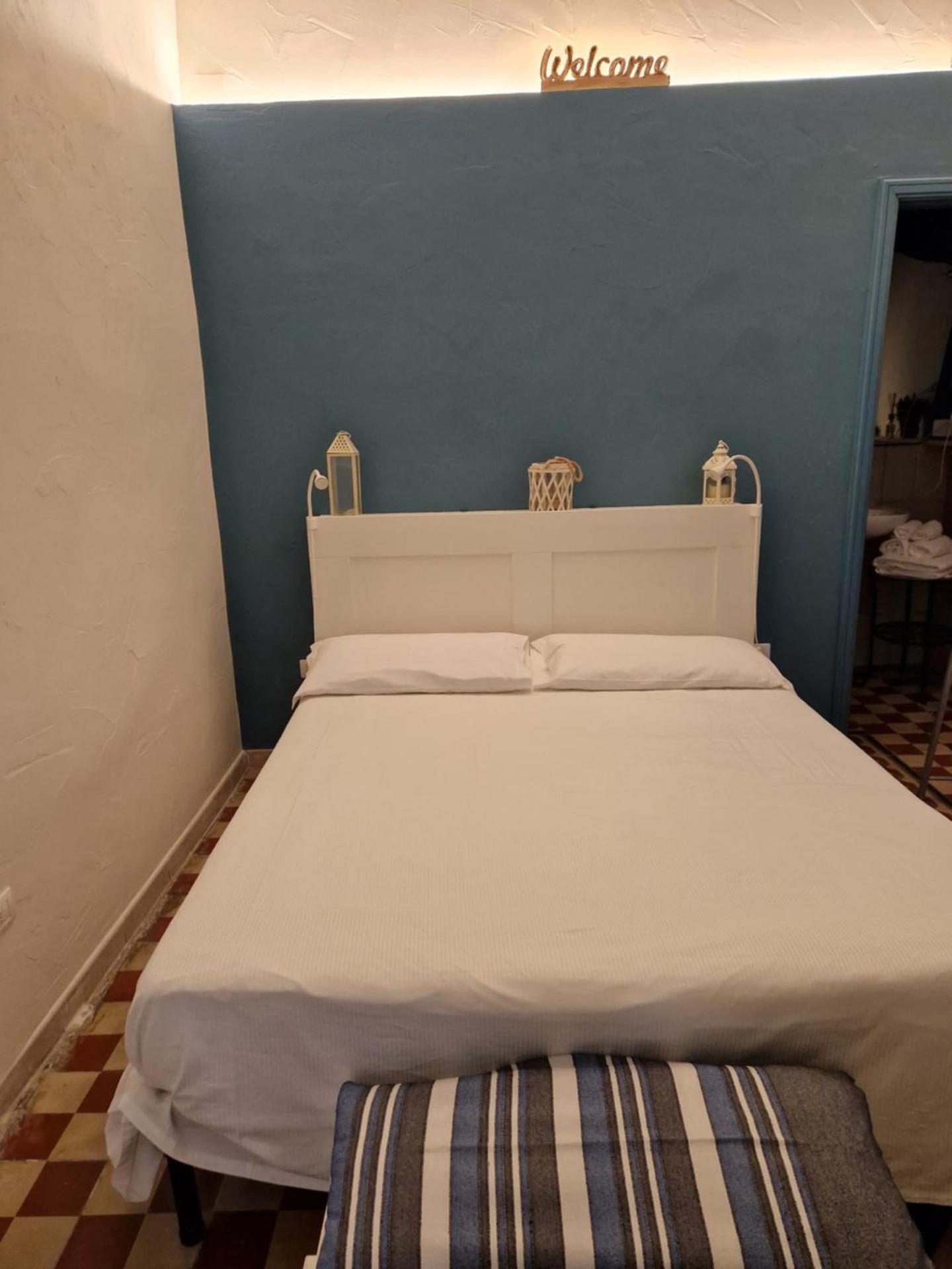 Double or Twin Room with Private Bathroom