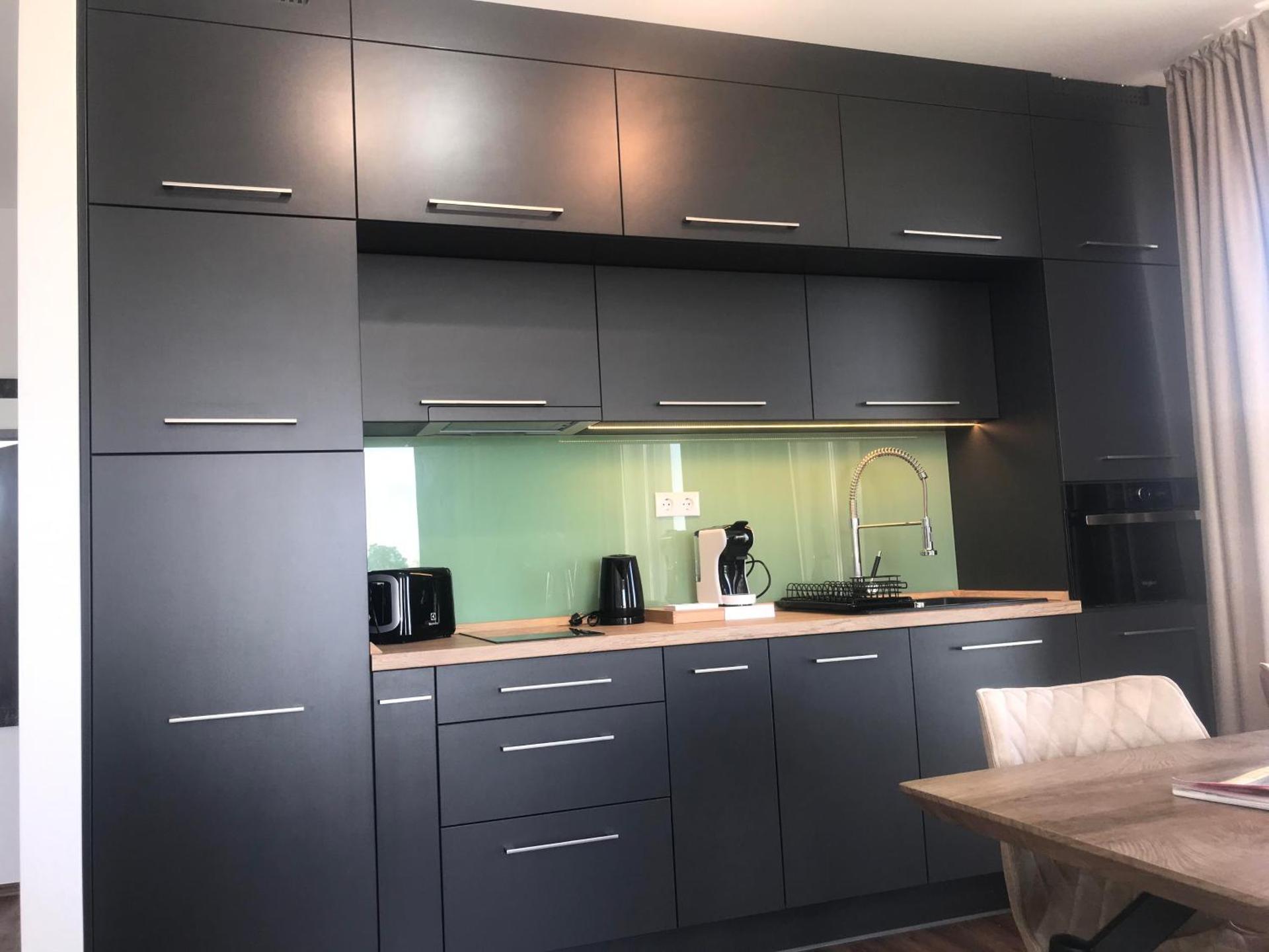 LakeView Apartment 305 Beachfront