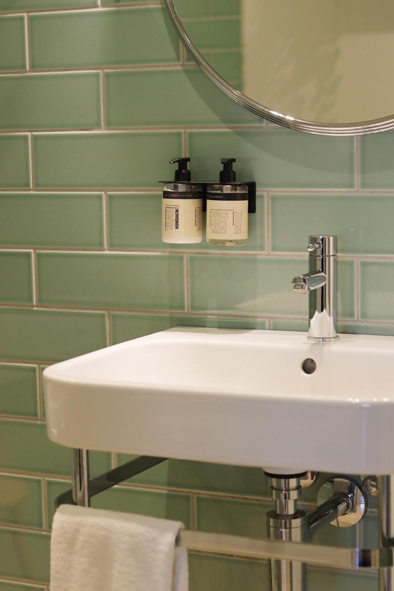 Deluxe Double Room with Balcony and Partial Sea View