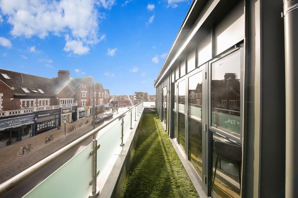 3bed Penthouse 10min to Wimbledon tennis courts