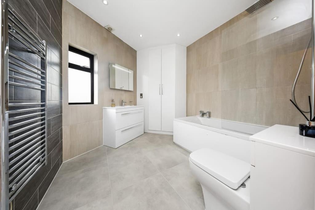 3bed Penthouse 10min to Wimbledon tennis courts