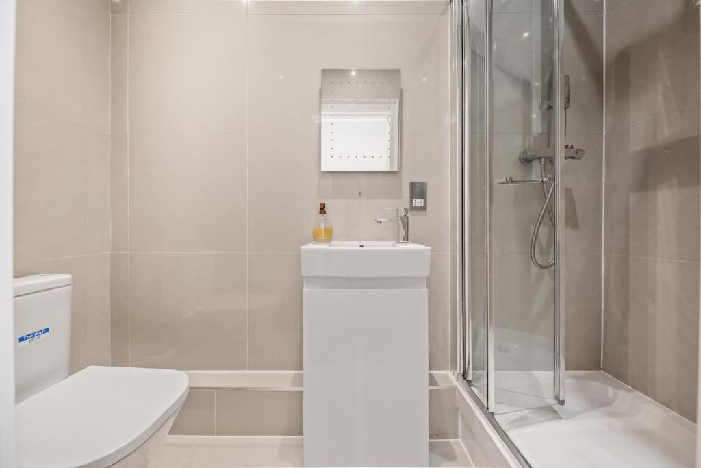 3bed Penthouse 10min to Wimbledon tennis courts