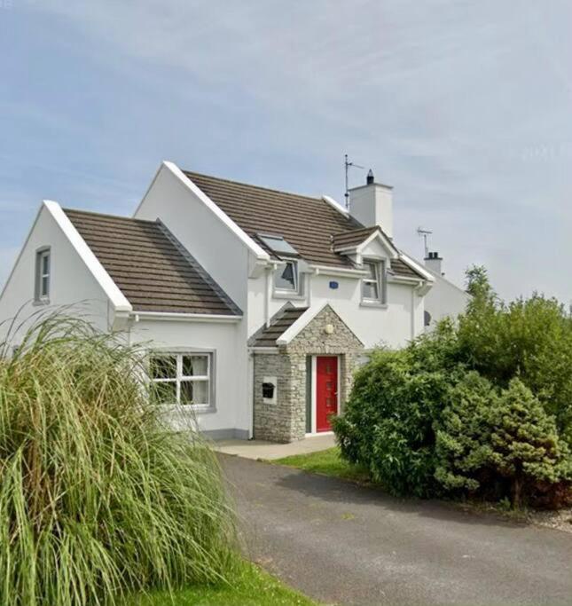 Téach Cara - 5 Bedroom - Culdaff