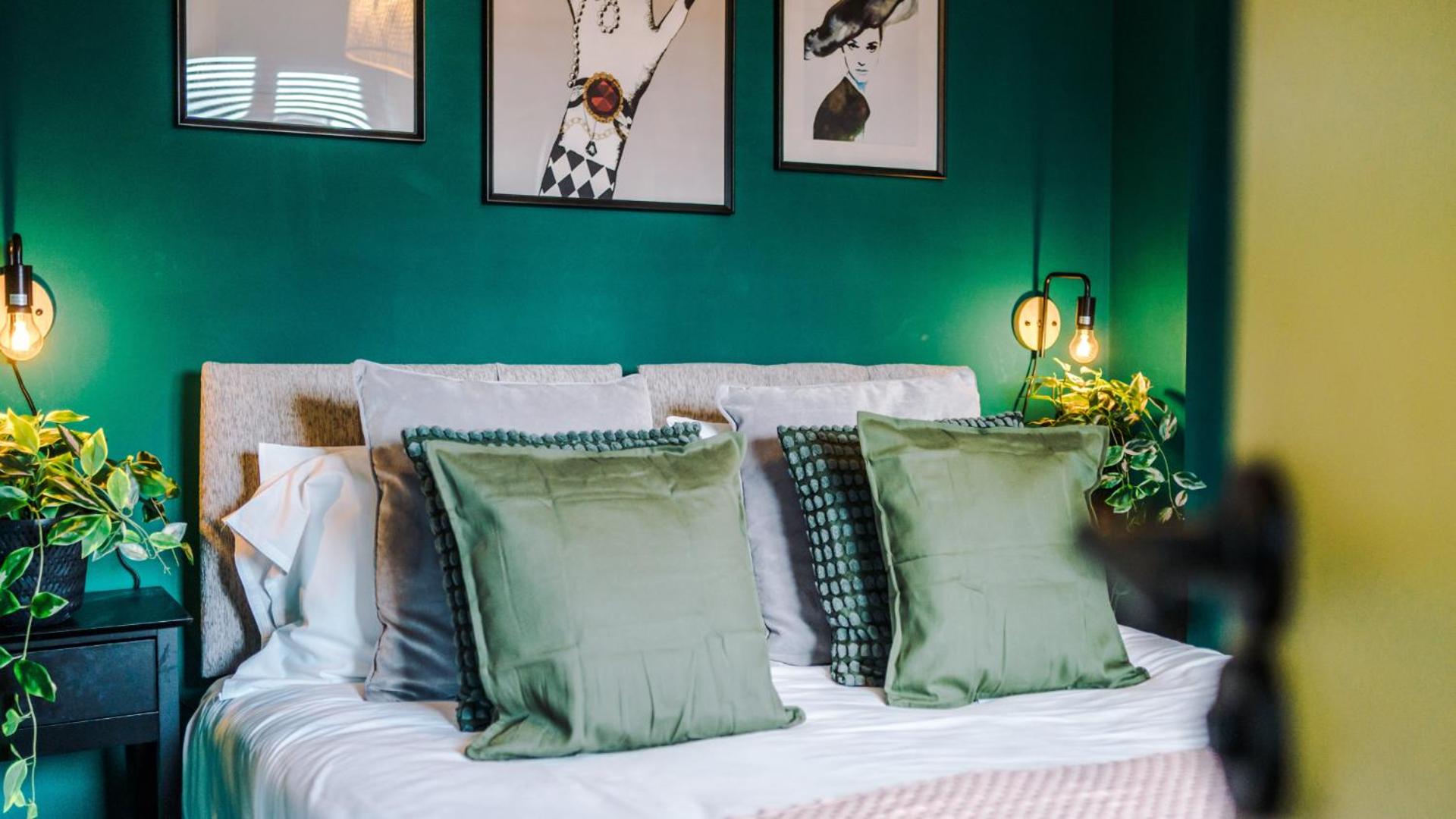 Wharf View Townhouse Chester