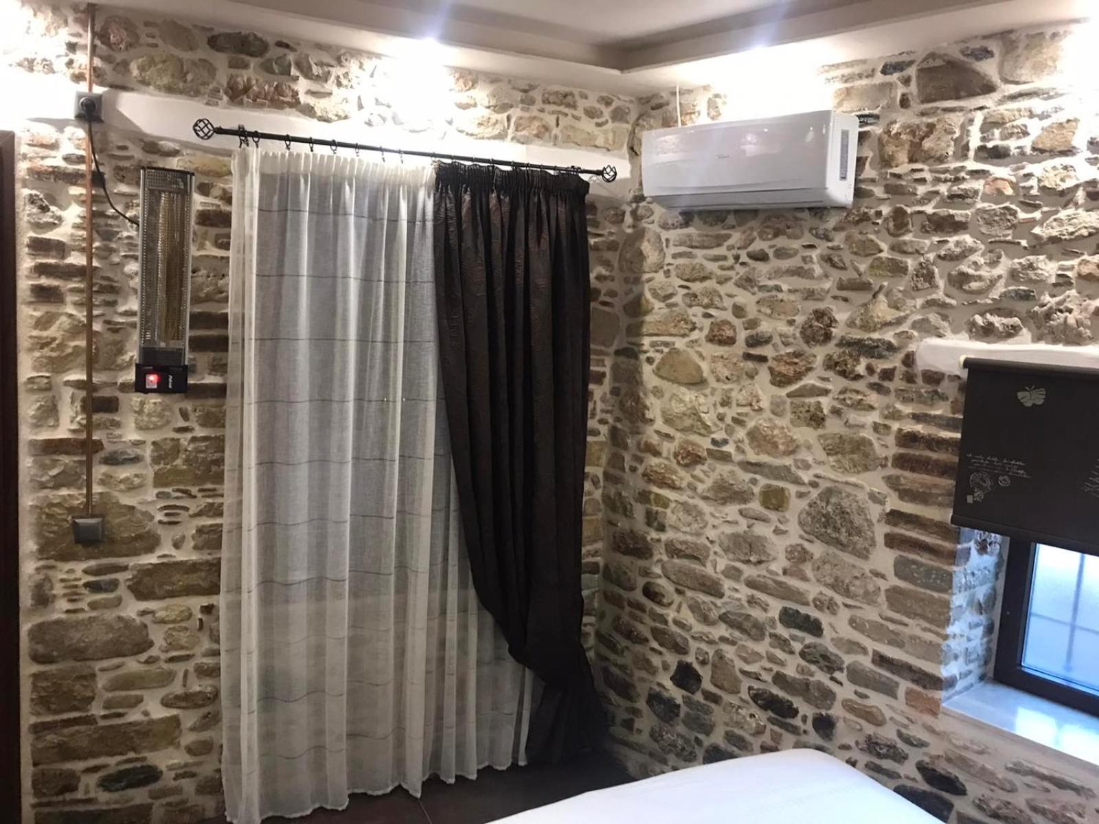 SAMOS MARIAs' STONE HOUSE 1