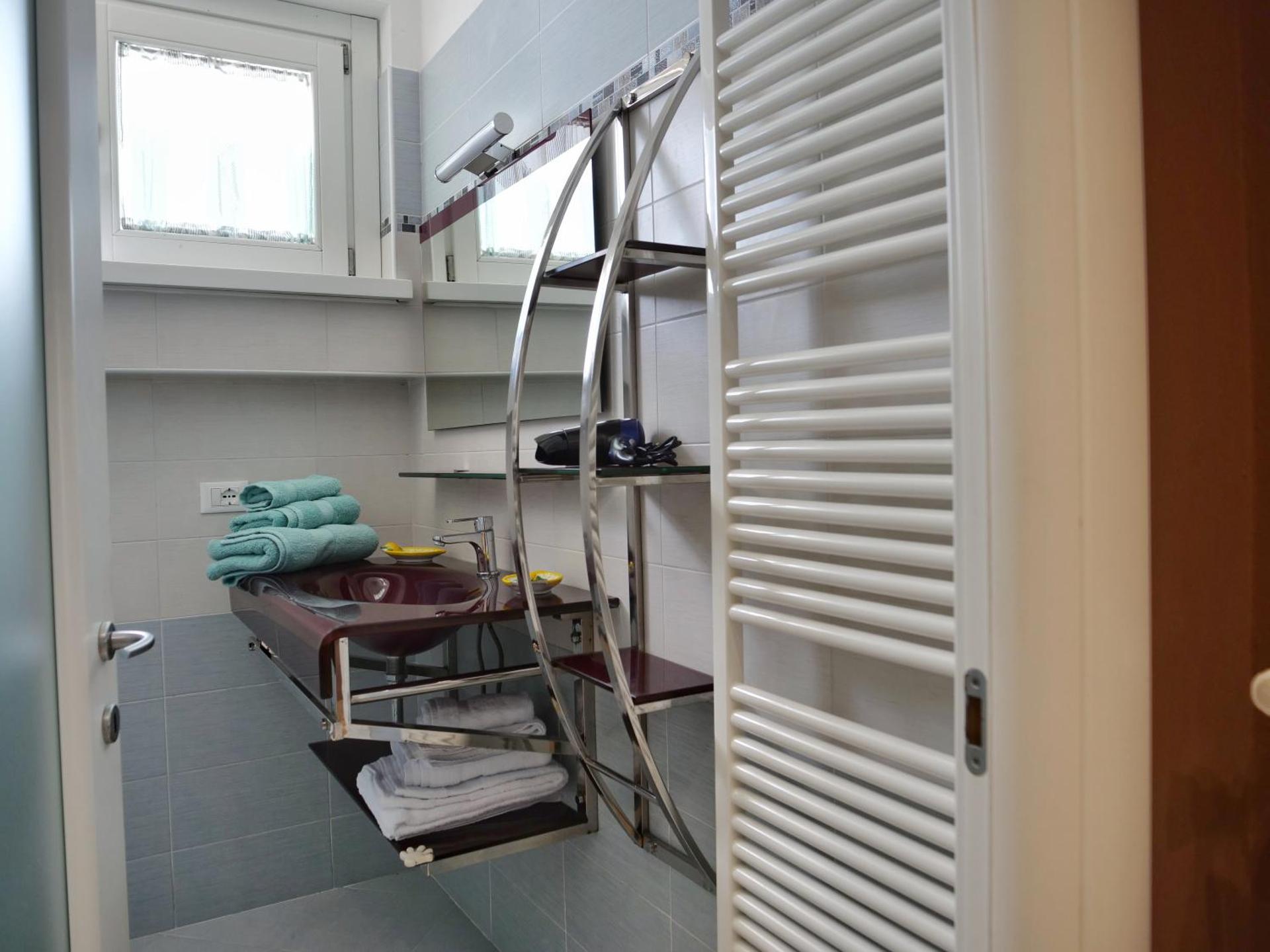 Casa Salumiere ‐ BICAMERE con posto auto vicinissimo alla spiagga Costa Azzurra