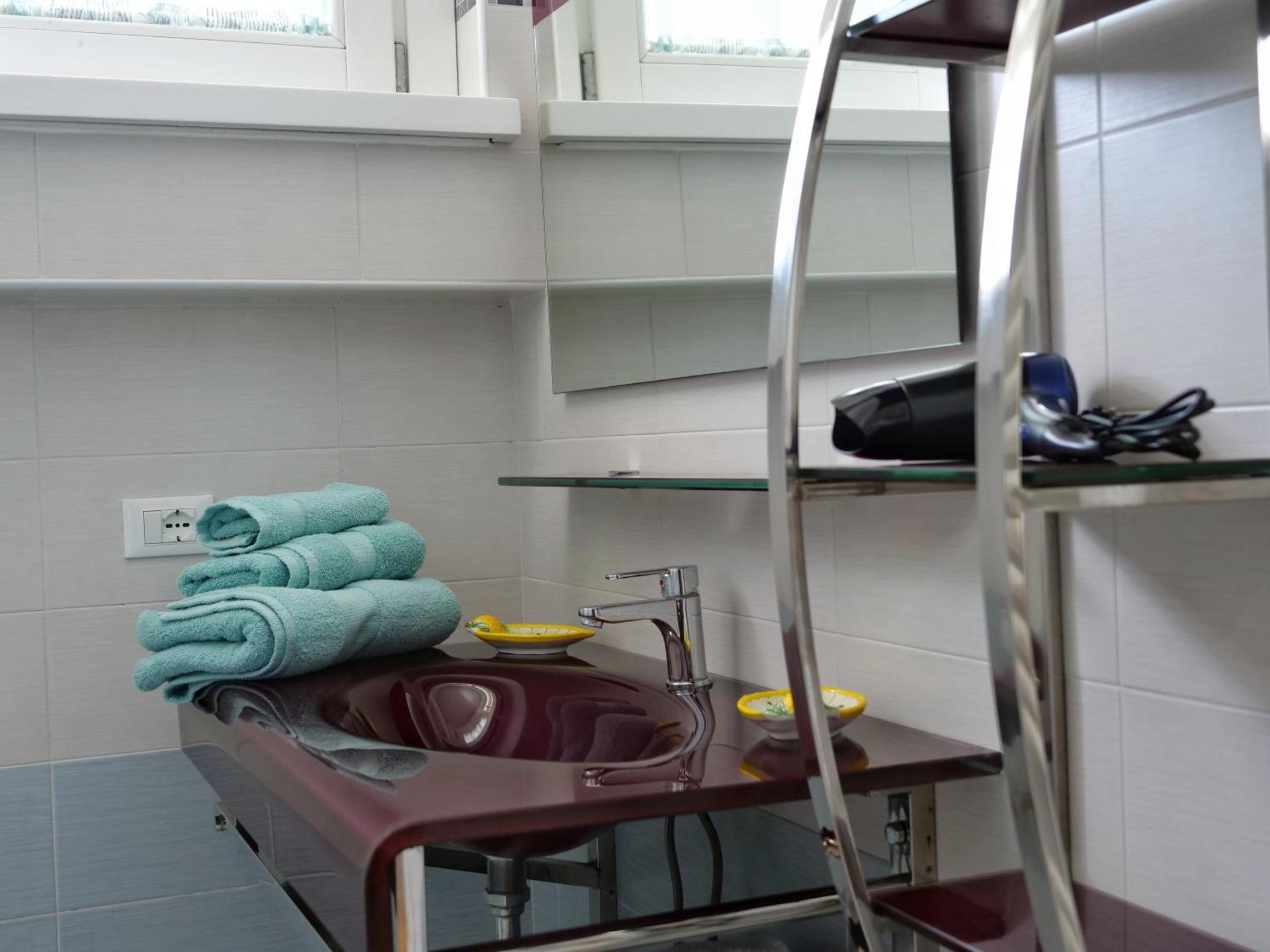 Casa Salumiere ‐ BICAMERE con posto auto vicinissimo alla spiagga Costa Azzurra