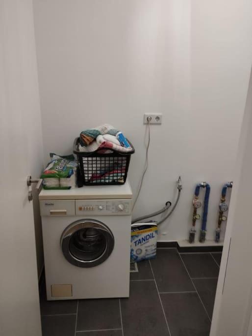 Appartement 4 Personen - Zimmer in Wohnung, zentral, ruhig, modern