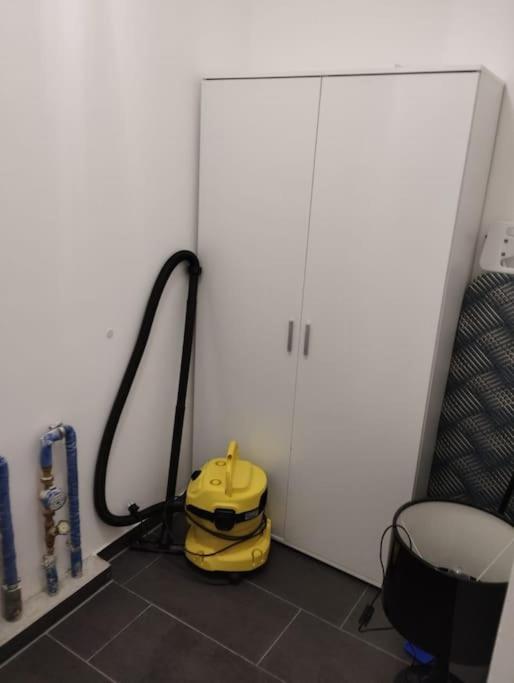 Appartement 4 Personen - Zimmer in Wohnung, zentral, ruhig, modern