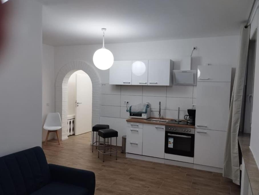 Appartement 4 Personen - Zimmer in Wohnung, zentral, ruhig, modern