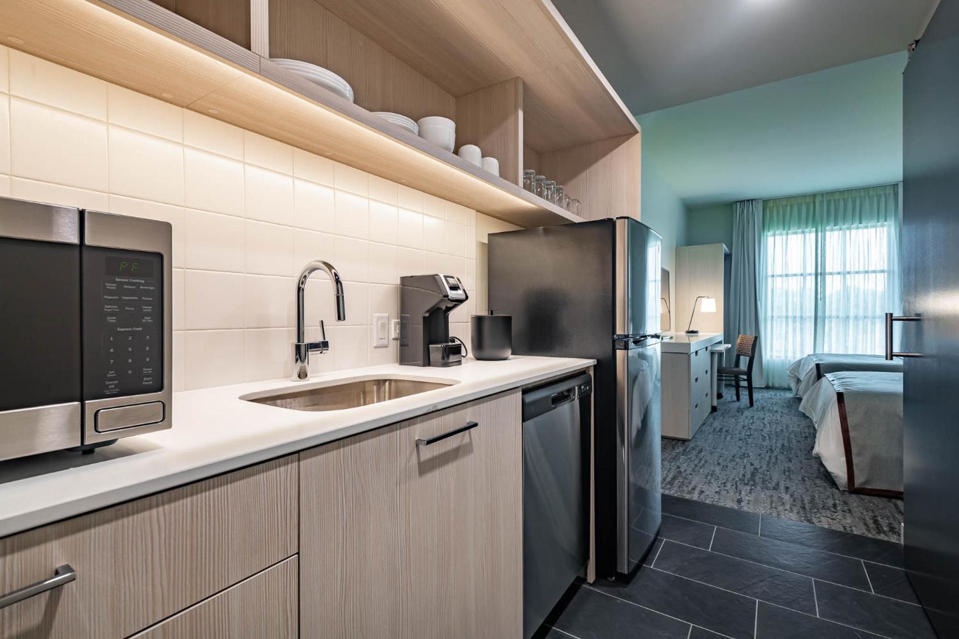 Kitchen or kitchenette