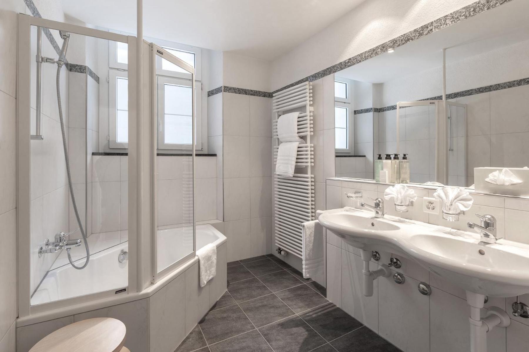 Superior Double Room Forest Side