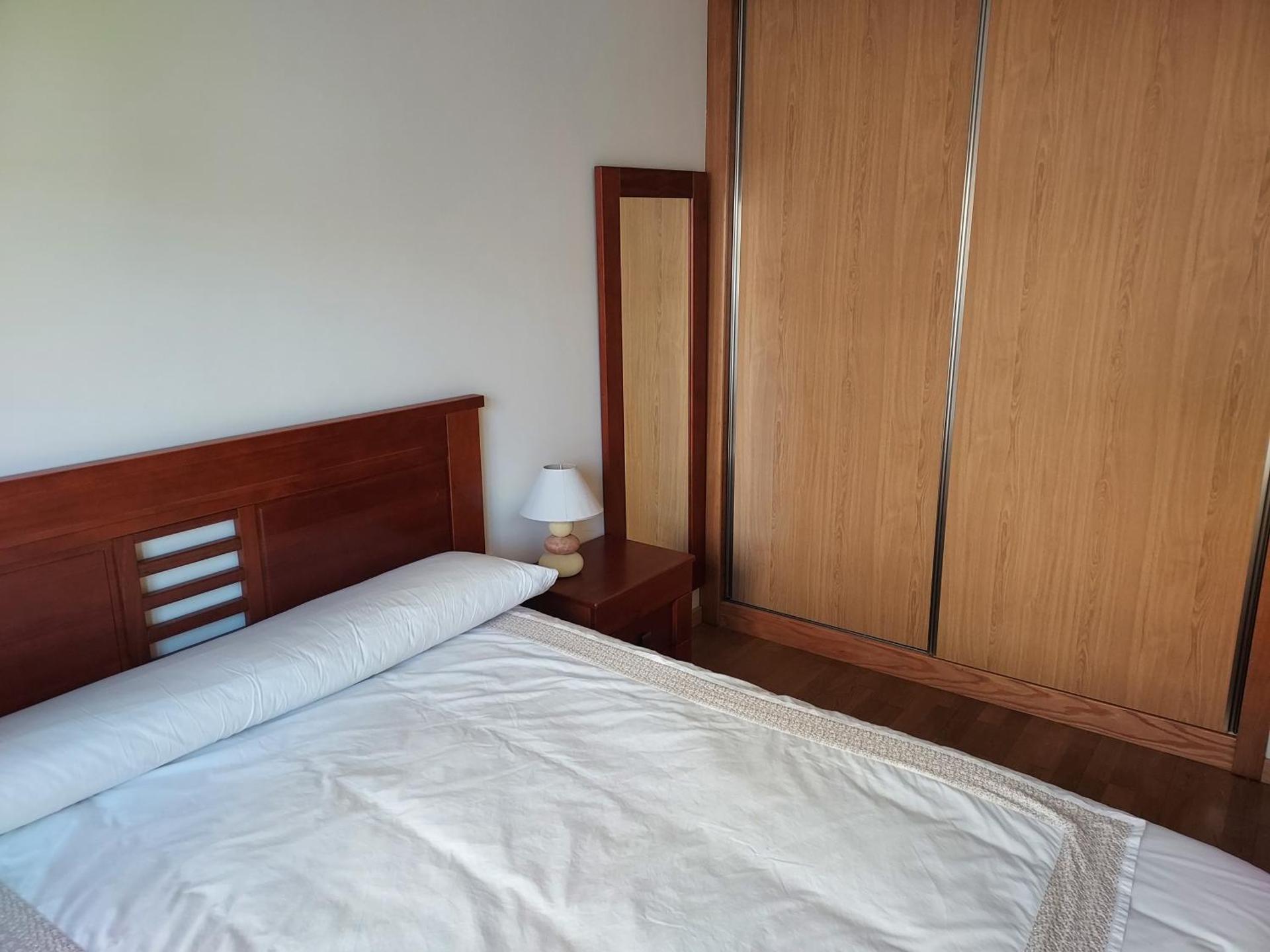 Apartamento con jardín