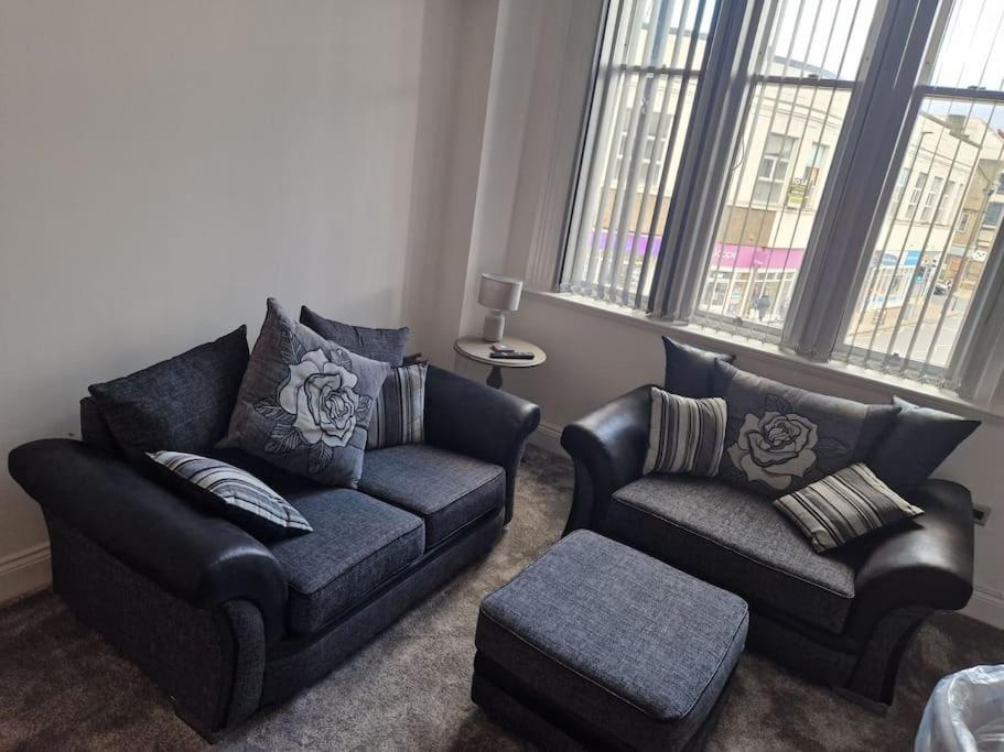 The Old Ship Hotel, apartment 2