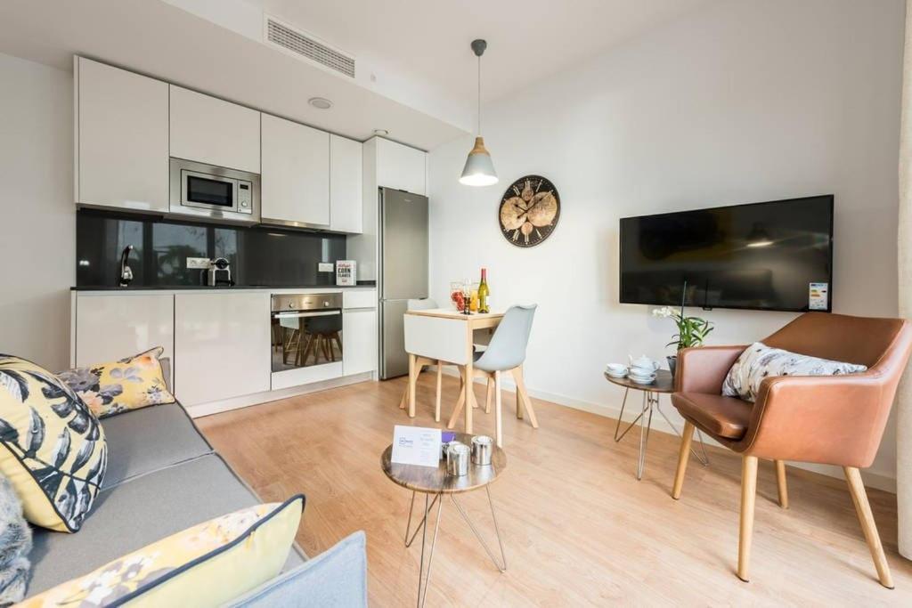 Chamberi con Jardin C by RegalateMadrid