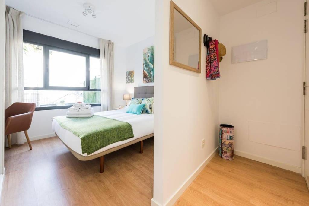 Chamberi con Jardin C by RegalateMadrid