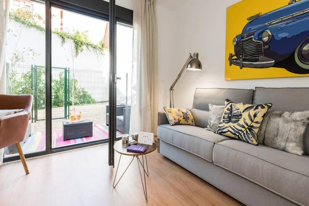 Chamberi con Jardin C by RegalateMadrid