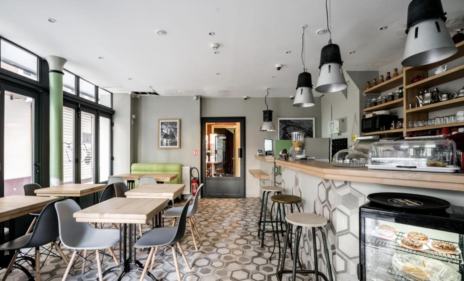 Communal lounge/ TV room