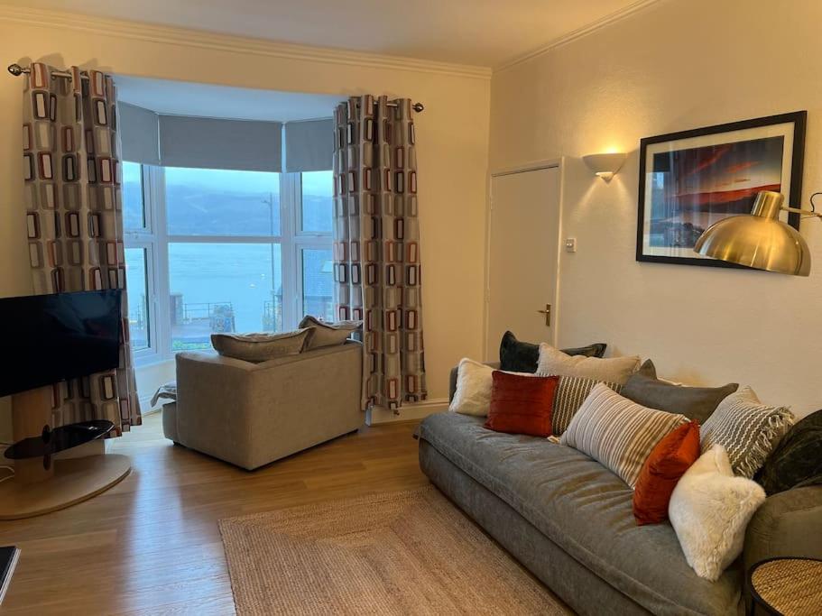 Harbourside 2 Bed apartment, Barmouth Bridge Views