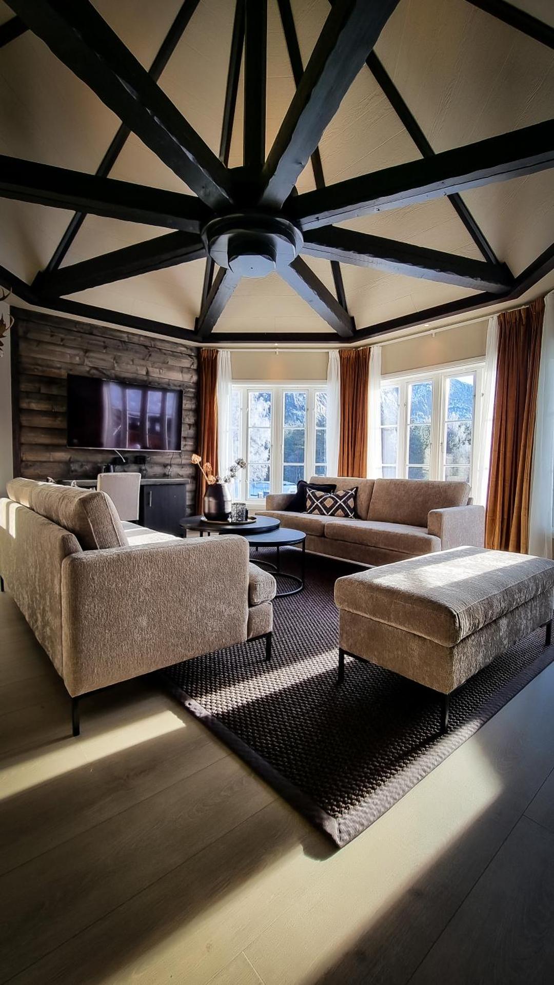 Photo of the whole room