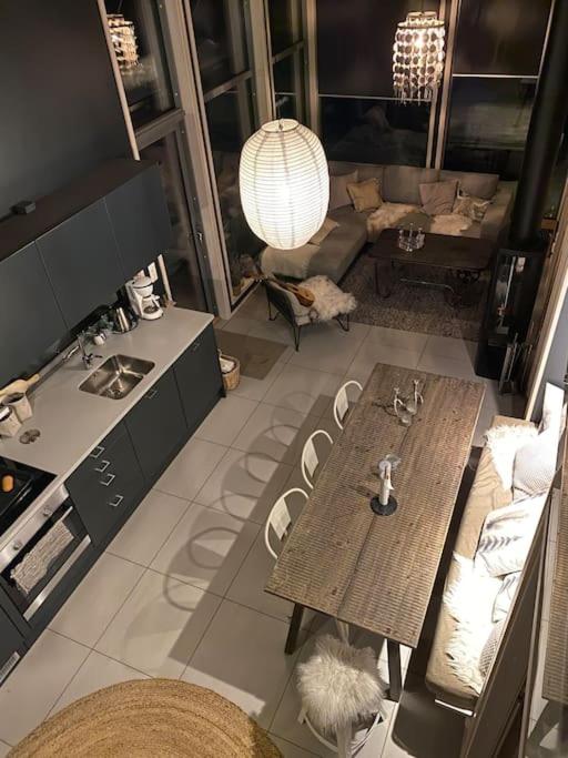 Delikat hytte omgitt av Hallingdals vakre fjell