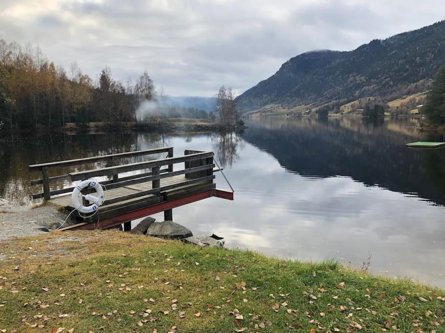 Delikat hytte omgitt av Hallingdals vakre fjell