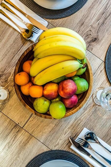 Stunning house close to the stadium + Hot tub!