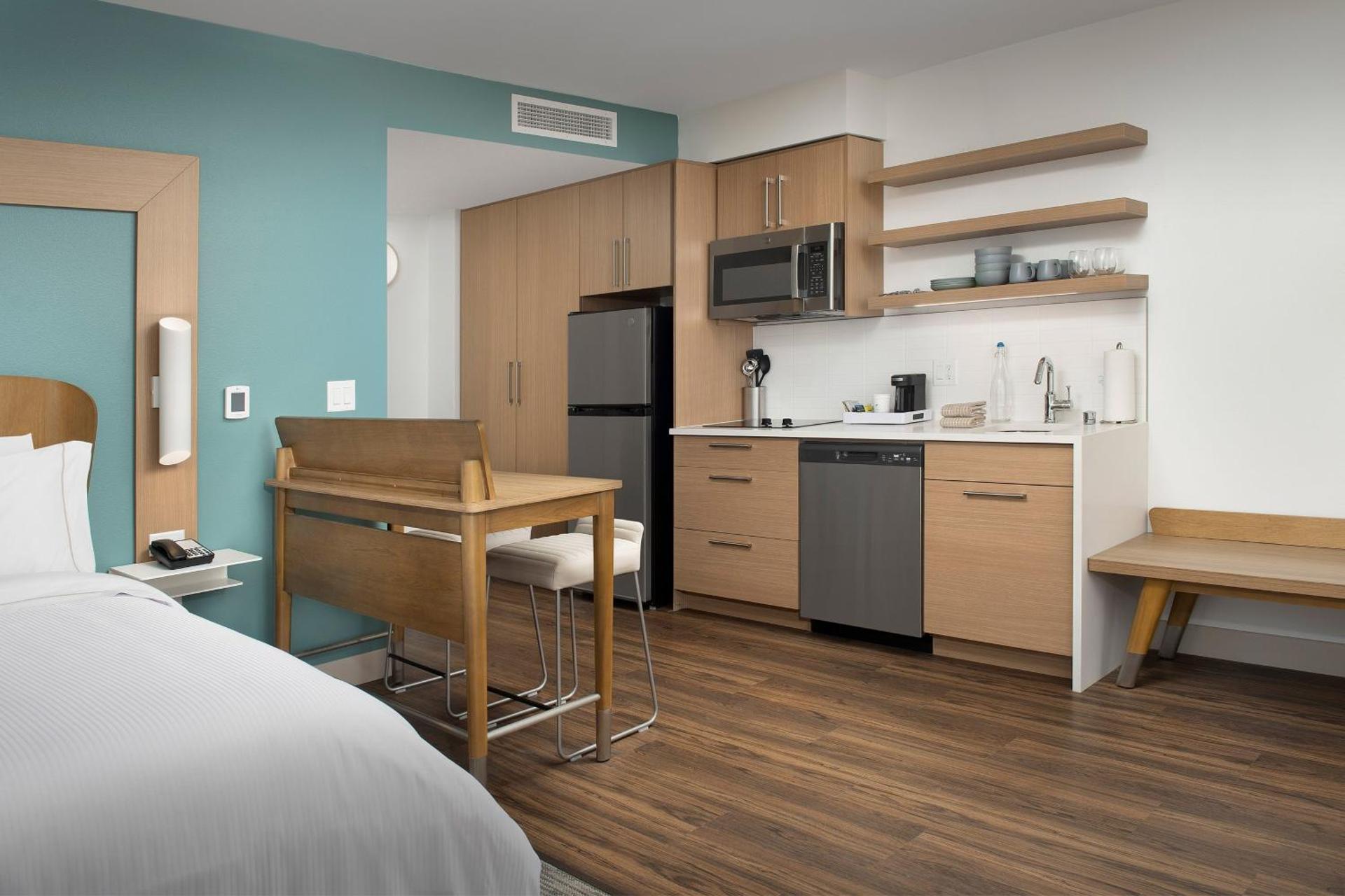 Kitchen or kitchenette