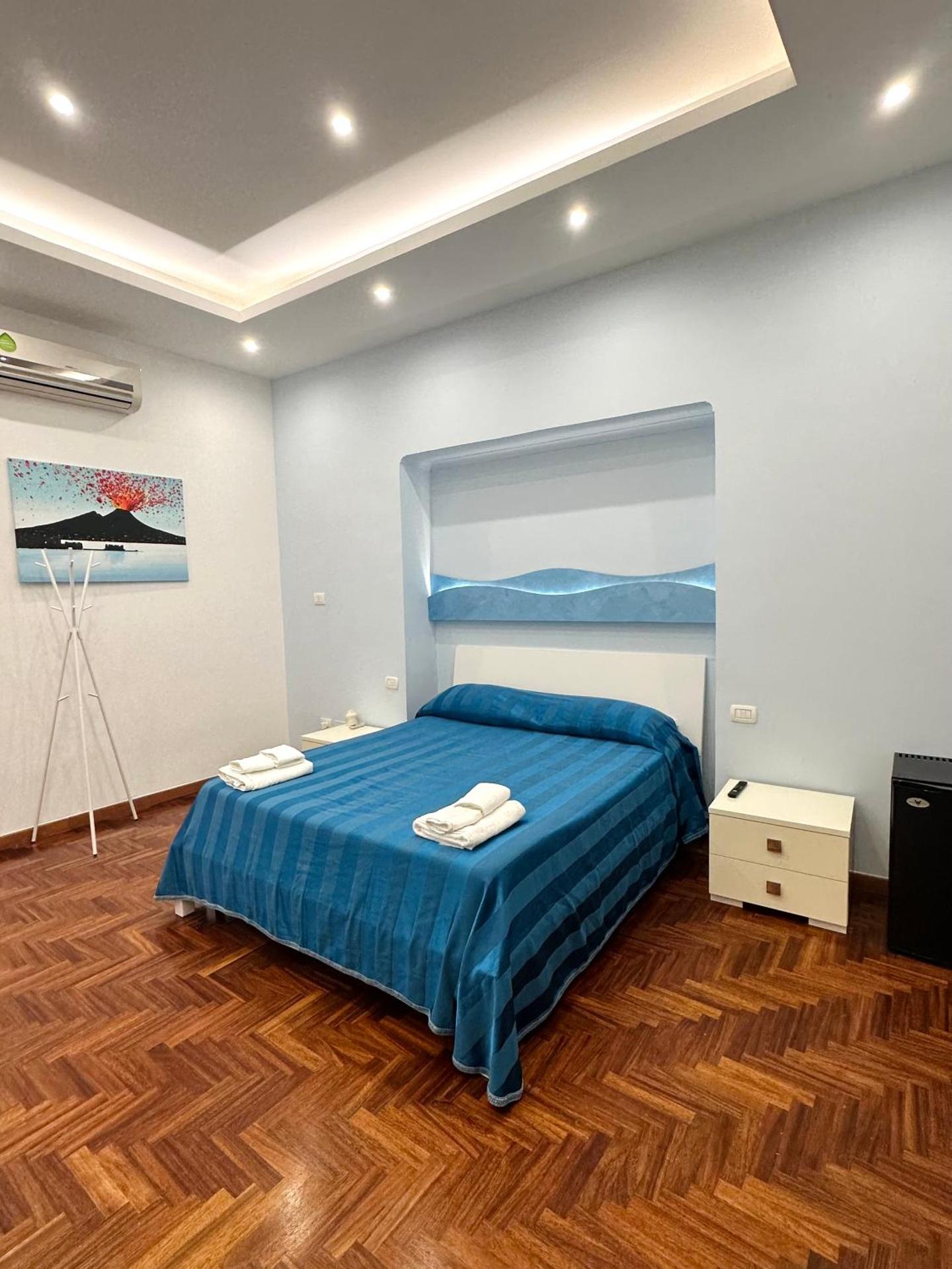 SoLuMa' Chiaja Rooms