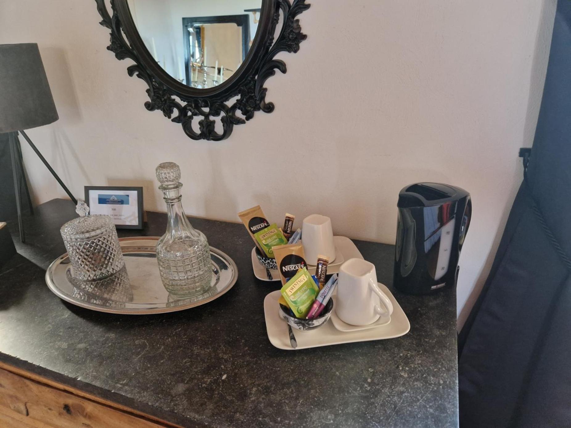 Coffee/tea facilities