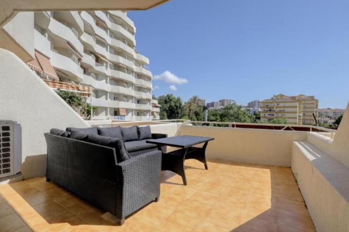 EL ESTUDIO DE LA PLAYA BENALBEACH 324 Gran Terraza vistas al mar