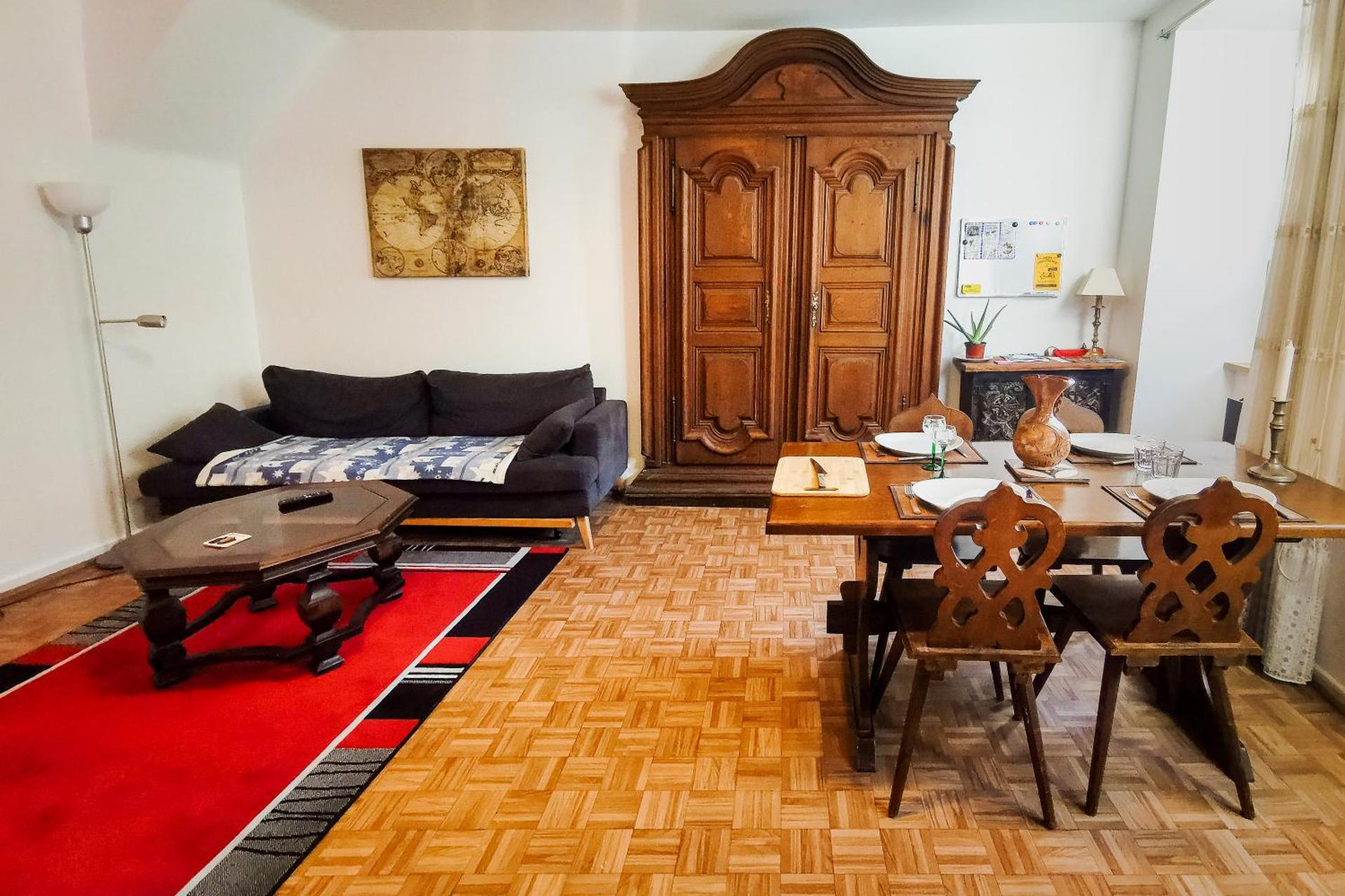 Petit nid douillet ensolleillé