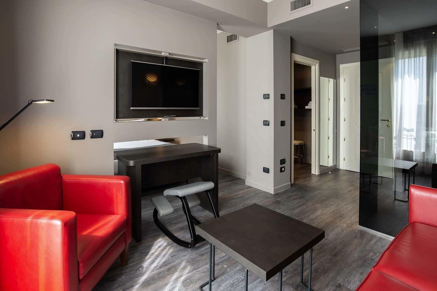 Communal lounge/ TV room