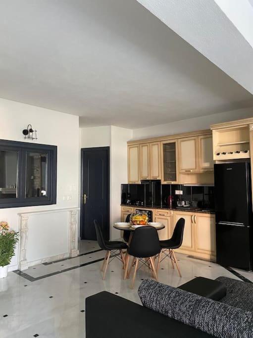 M&F Meteora Apartments #1